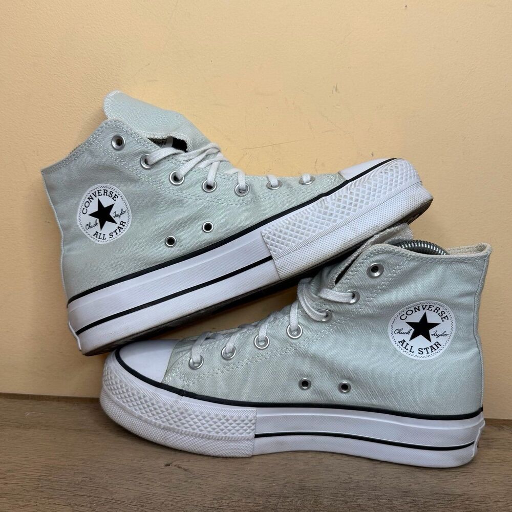 Converse Chuck Taylor All Star Lift Platform High women’s size 9 shoes